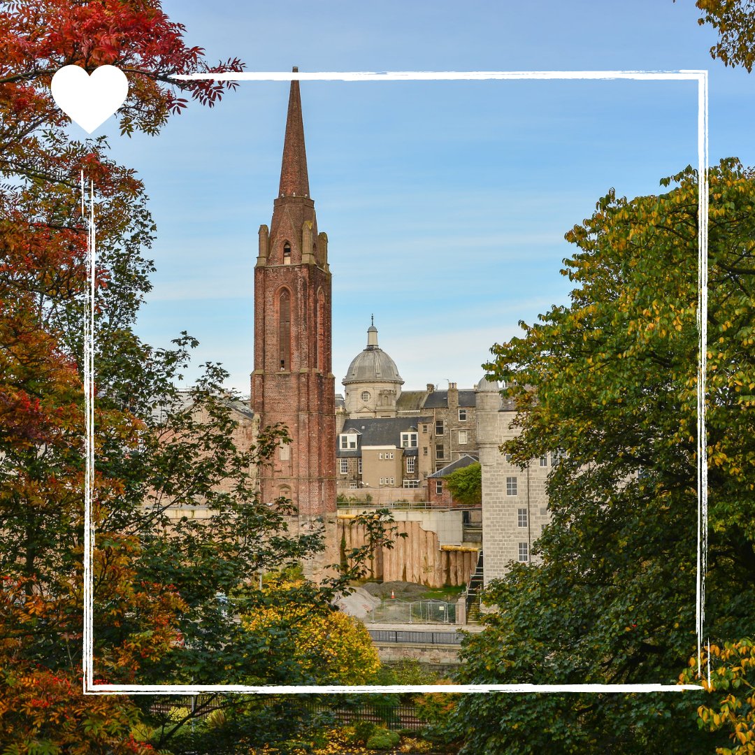 Heartbox_Scot's tweet photo. Part  of the appeal of this stunning old city is its well preserved historical buildings. Built from local granite, these beautiful silver-grey structure sparkle in the sunlight, hence Aberdeen's other nickname 'The Silver City'.🏛️✨ https://t.co/Z1lJHv3t9b
