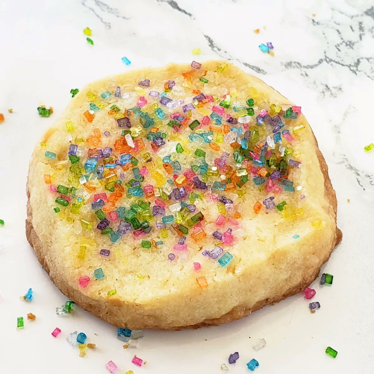 AKitchenHoor's tweet photo. RT @Shockinglydlish
COCONUT LIME SHORTBREAD, for when you can't ignore your #coconut cravings anymore. Or you need an #Easter cookie --> https://t.co/W2SgarzIKzโฆ
#ad #springsweetsweek @Anolon @DixieCrystals @MelissasProduce @Sweets_Treats #shockinglydelicious https://t.co/Leg1XECejQ