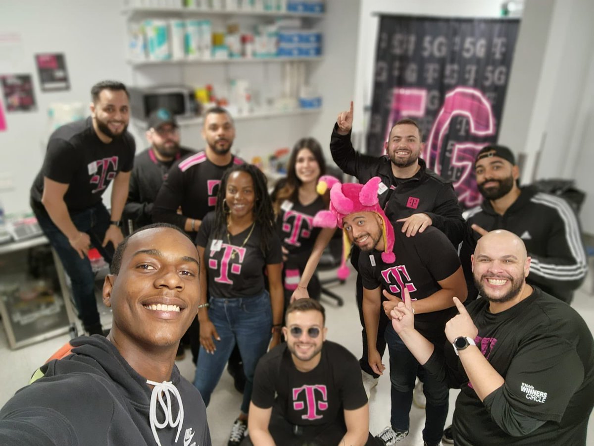 Miami “Money” Ave team successful team meeting! Expect a strong finish this month from this amazing team @Spaartako @DGaulhiac @pattyc101 @cjgreentx