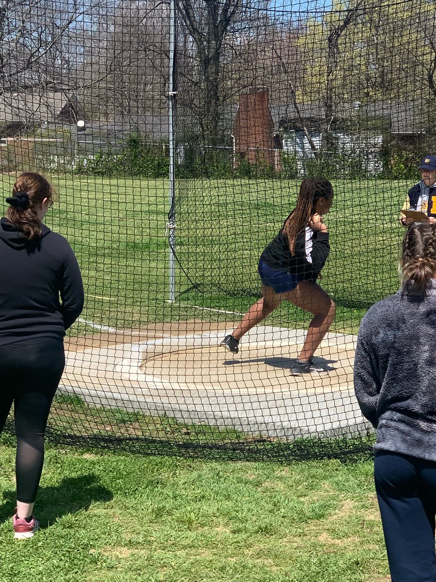 Stellar performance from our throwers Saturday! Flippo was in the championship round in the shot put &amp; discus. Noah and Cody also made the championship round in the discus.
These athletes PR in discus
Noah Armstrong 103-10
Cody Campbell 103-1
Dakota Flippo 126-7 (2nd)