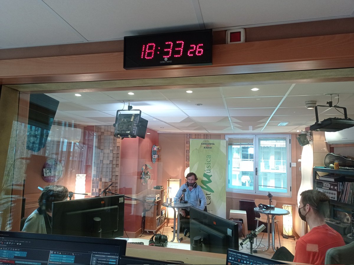 🔴#ENDIRECTE I ara entrevistem el director d'orquestra <a href="/AlfonsReverte/">Alfons Reverté Casas</a> que ha estat nomenat Director titular de l'Orquestra Simfònica de San Juan, a l'Argentina, i acaba de tornar a Catalunya després de dirigir-la en tres concerts