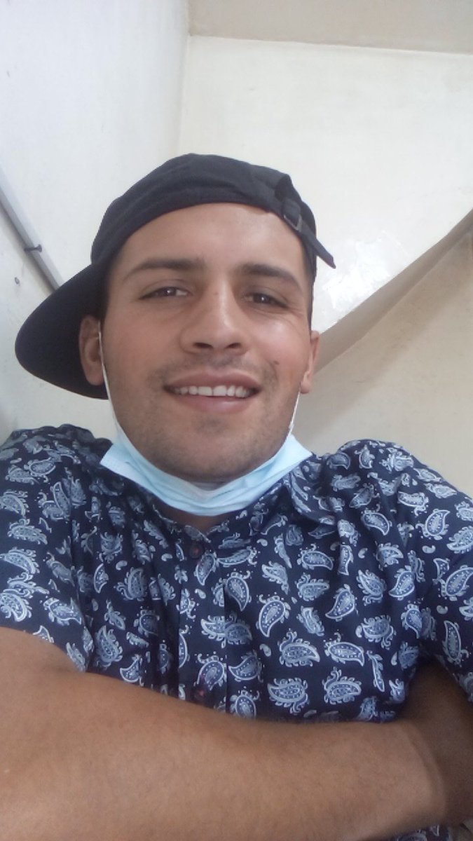 David07322664's tweet photo. #FelizLunes #Bogota #420bogota 
La alegría de ser del más grande de toda colombiA/N
#Nacional 
aBericano put... https://t.co/BphnR4wSEq