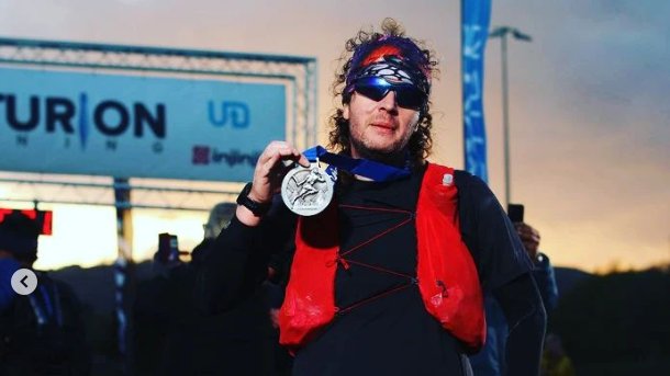 Well done to Ben Brett who completed the SDW50 this weekend in under 11 hours 💚🖤