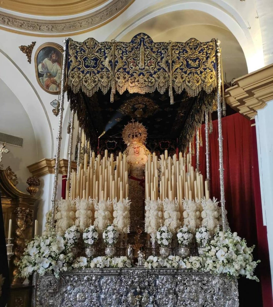 Hoy, Lunes Santo deseamos a los herman@s de <a href="/hdadlasaguas/">Hermandad de las Aguas</a>  una muy buena estación de Penitencia junto a sus Sagrados Titulares haciendo testimonio de Fe y del Evangelio por las calles de Sevilla. Un fuerte abrazo!!
#CofradíasMLG
#CofradíasAND