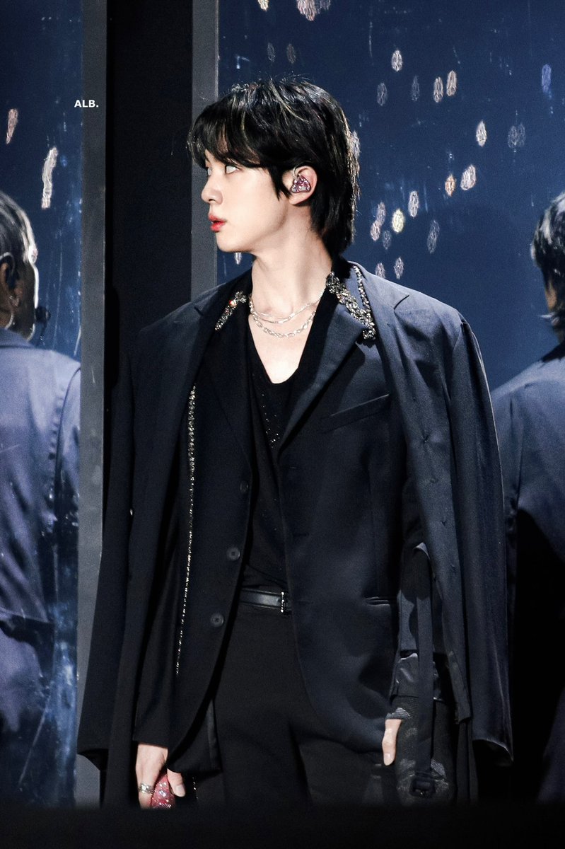 ALittleBraver92's tweet photo. 220409 #방탄소년단진 #김석진 #석진 #진 #BTSJIN #JIN @BTS_twt https://t.co/7jlSHOtkwi