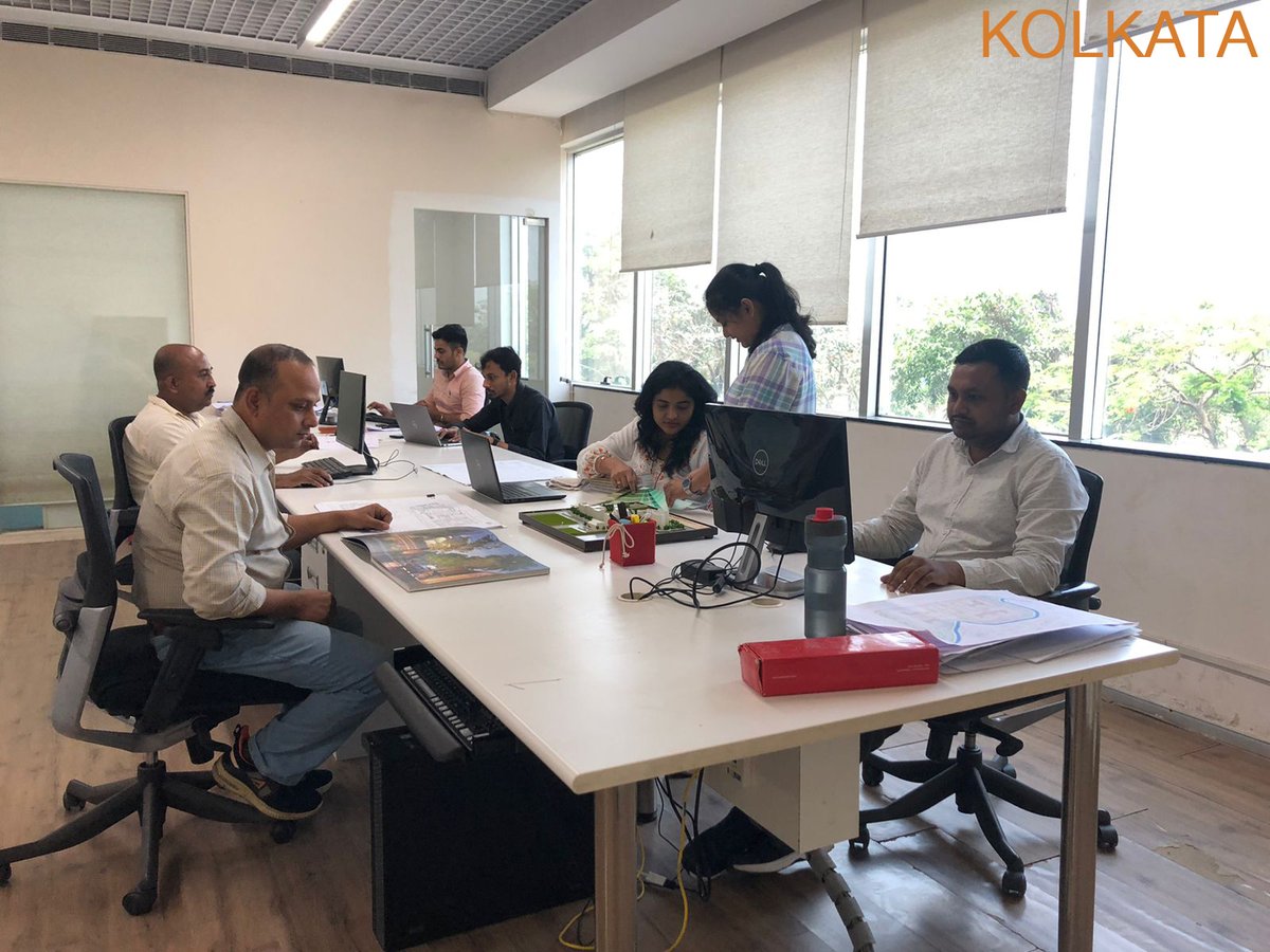 media_edifice's tweet photo. Here’s what Mondays in our Mumbai, Bengaluru and Kolkata studios look like!
With the pandemic leading us to embrace varied work styles, #EdificeConsultants continues to be a practice with a difference today.
#Edificians #ECPL #Architects #Architecture @ravisarangan https://t.co/RVebHffGNp