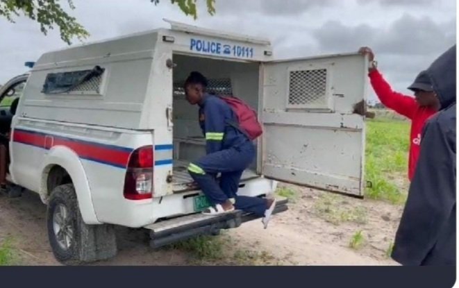 DNgenokesho's tweet photo. Trust man or go to jail

Me: https://t.co/aeuNhTT1qV