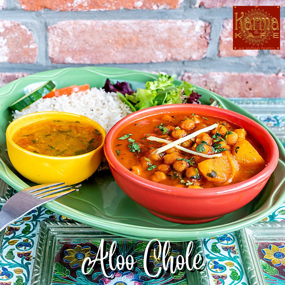 🌱#MeatLessMonday Karma Style 🌱
Our flavorful homestyle chick pea and diced potato entree is a little secret hero of our menu. Served with basmati rice and dal.
For Reservations call: 201.610.0900
#AlooChole #HobokenEats #lunchplate #IndianFood #Veggiefood #GlutenFree