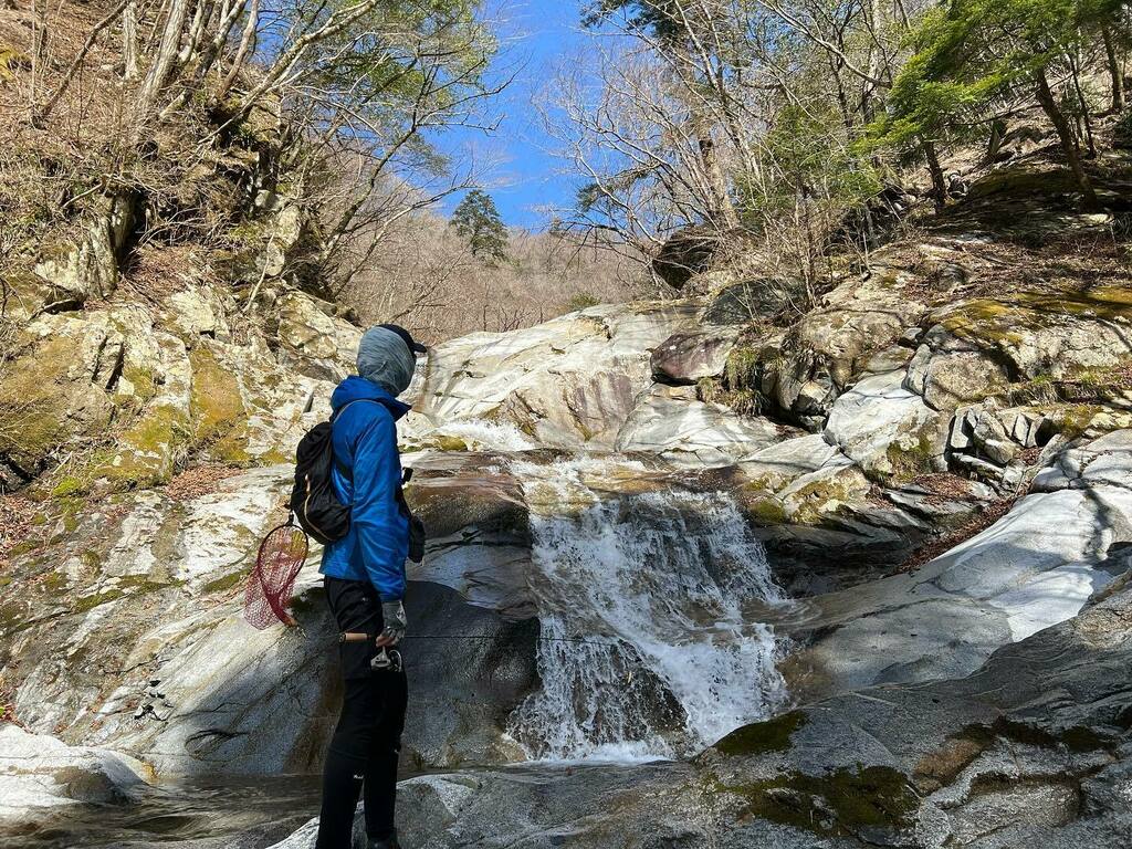 オヤジ達の源流 釣り クライミング 源流釣り 源流釣り オヤジ達の源流 イワナ釣り 岩魚釣り 源流 渓流ルアー 渓流釣り T Co G4l6ryis61 Twitter