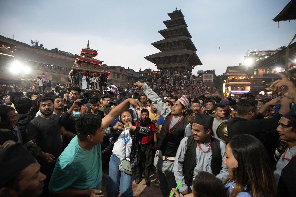 prabinranabhat's tweet photo. BISKA JATRA 2078
#nepal #featival #culture #prabin #biska #biskajatra #bhaktapur #worldheritage #devotees #prabinranabhat #nepalisbeautiful #explorenepal #asia https://t.co/hu5qZfN9IT
