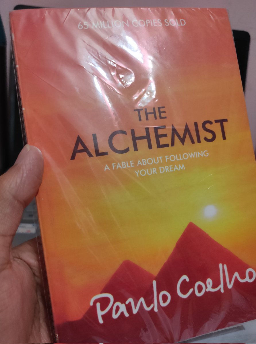 ve_da_nt's tweet photo. Starting with a new one! ❤️ 
.
.
.
Anyone who has read this book ? How's it ? https://t.co/WA9Zb54drF