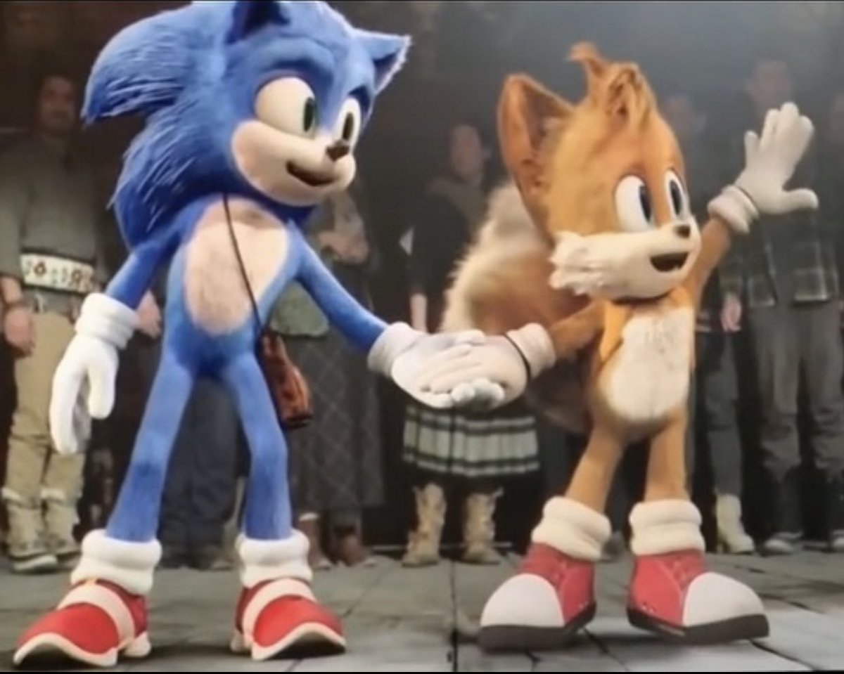 Austin Ahern 😃 on X: Movie Sonic and Movie Tails striking a pose in this  shot!!! #SonicMovie2 #Sonic #Tails  / X