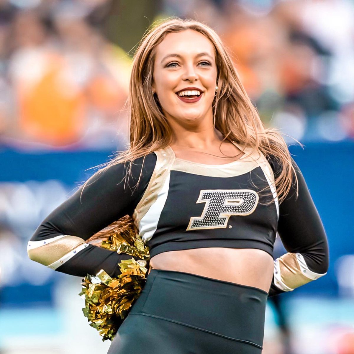 Happy birthday to freshman Emma! We hope you have a fantastic day celebrating💛