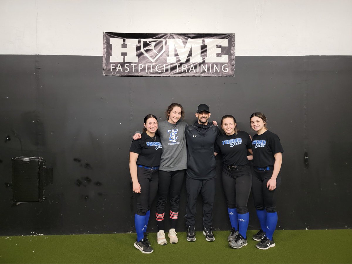 15u_elite's tweet photo. @DuttonMadi @SophiaPaolillo @KateBorza @EmmaCervola had a great workout at the Wasserman High Level Throwing Clinic yesterday.  Thank you @Wass_Strength &amp; @FastpitchHome for such a great clinic! https://t.co/py1cSAC8QH