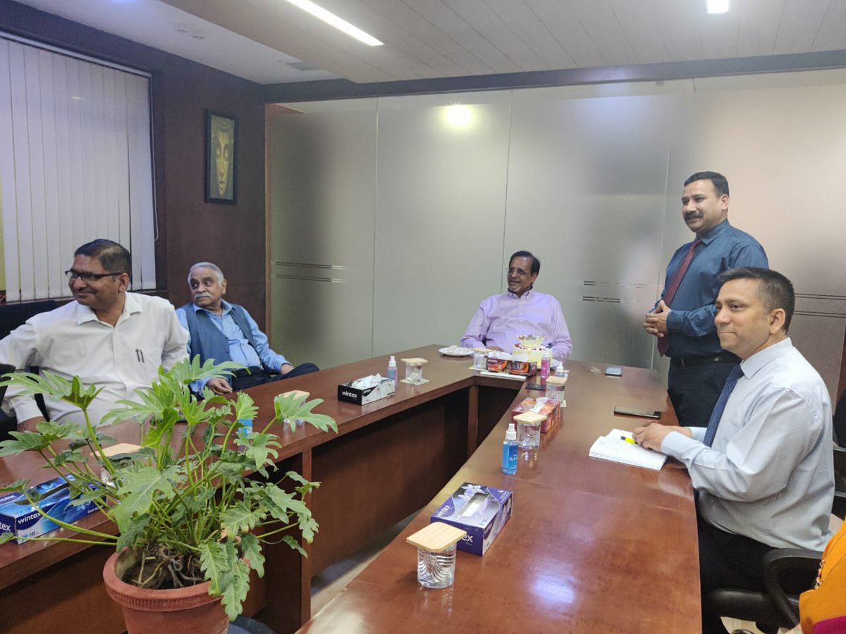 sr_aps's tweet photo. Warmest wishes  for prosperity, good health and success to our mentor and source of Inspiration #Happy Birthday Dr Ashok Pandey @Ahlconpublic1 @MamthaSays @GanguliKuhu @sanjeevbansal06 @seemasoniaps https://t.co/PHJj3zUXmD