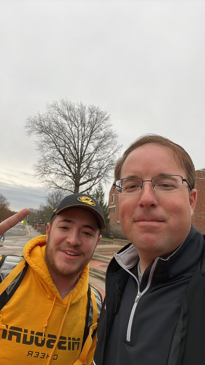 CoachDrinkwitz's tweet photo. Good luck to Jared on his physiology test!! #MIZ @palefsky4 tuition payments working. https://t.co/gpvQVYV7bx