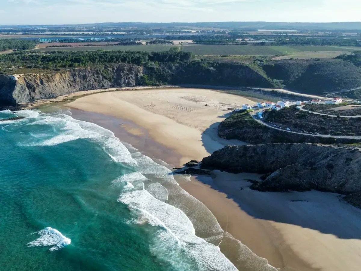 HaphazardTravlr's tweet photo. What's the most beautiful beach in Portugal? My guide to a prime contender: Praia de Odeceixe in Portugal's Costa Vicentina #visitportugal #Algarve #Portugal https://t.co/8znBuMeTA3 https://t.co/RAwIUHyi1S