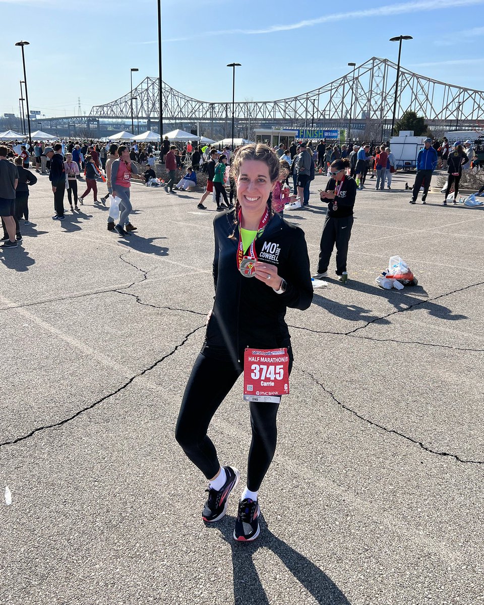 Get Fit with Carrie: Recap Of My 16th Half Marathon: bit.ly/3qVLEnC #runnersofinstagram #halfmarathon #gostlouishalfmarathon #runstl #forestparktothearch #halfnumbersixteen #girlswhorun