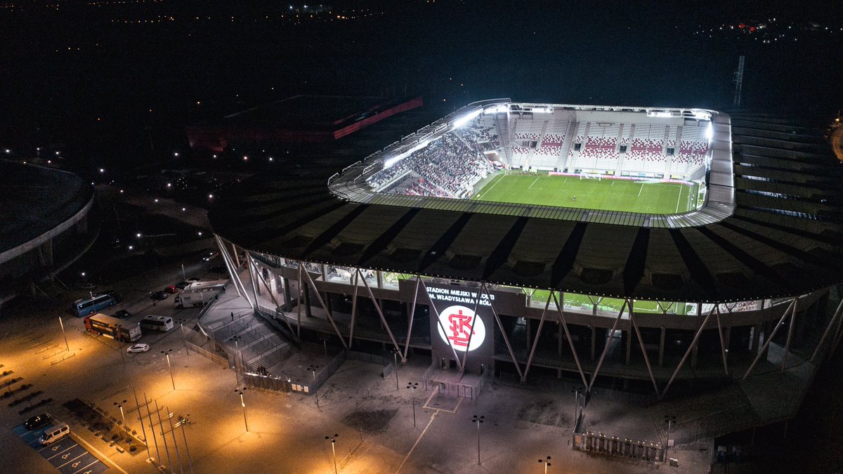 Wojciec60129580's tweet image. 