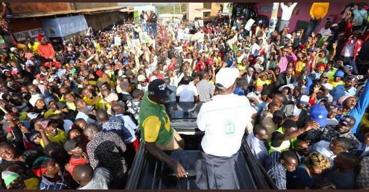 DaesakThe's tweet photo. A crowd welcomed Justin Muturi in Kiambu county in his first ever rally since joining Kenya kwanza of Dp Williams Ruto https://t.co/K0nDybbDTY