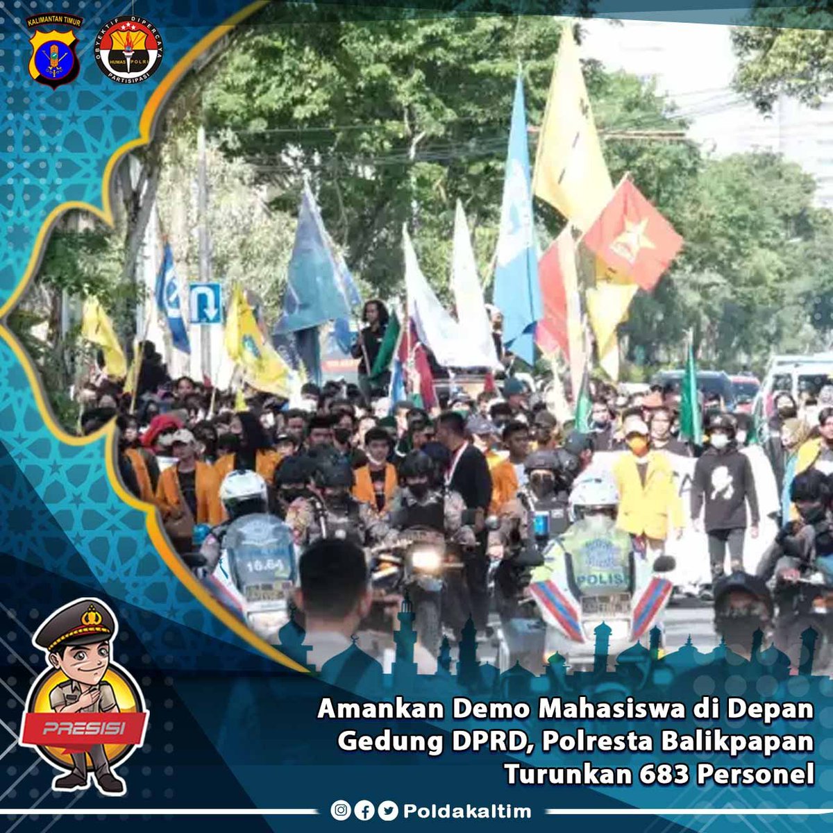 Poldakaltim's tweet photo. Balikpapan – Ratusan mahasiswa yang tergabung dalam Aliansi Kota Minyak, menggelar aksi unjuk rasa di depan Gedung DPRD Balikpapan Kaltim, Aksi massa yang tuntutannya persis sama dengan gerakan mahasiswa lain di Indonesia
.
.
#Poldakaltim #kamihumaspolri #ProgramPrioritasKapolri https://t.co/bSL2OvZCiw