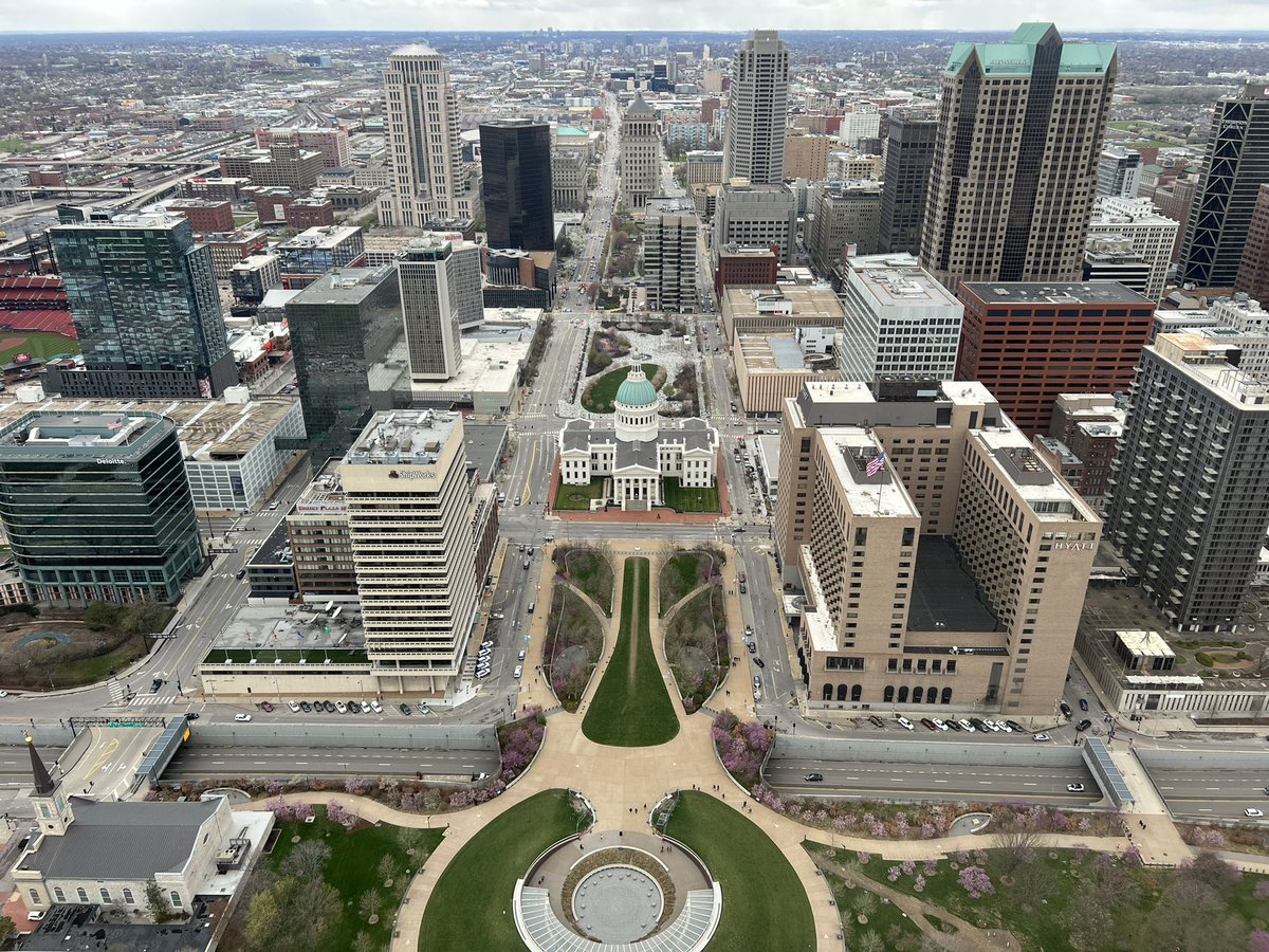 KKeip's tweet photo. Topping at 630 #imsostlouis https://t.co/MvYNV3QPgY