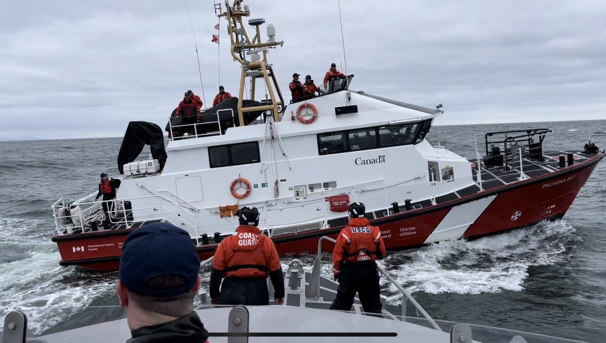 CoastGuardCAN's tweet photo. News from #BritishColumbia: CCGS Pachena Bay was off the “Graveyard of the Pacific” at the Columbia Bar recently, showing what the high endurance #BayClass vessels can do in challenging sea conditions. https://t.co/oWxT79C4oR