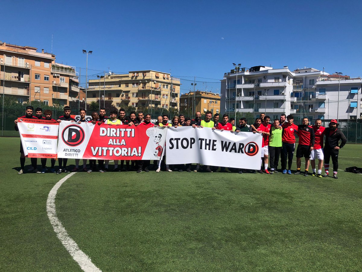 AntigoneOnlus's tweet photo. Ieri con @AtleticoDiritti, la nostra squadra, abbiamo voluto mandare questo messaggio 👇

#StopWar https://t.co/WRoQfKcbtg