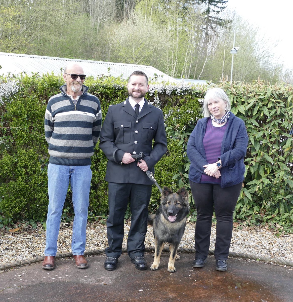 Jason and PD Gina pictured here at the Pass out with puppy walkers Colin and Mitzi didn’t waste any time with their first tracking prisoner. After a domestic male left with a piece of glass. PD Gina tracked along a hard surface road into woodland locating male who gave himself up