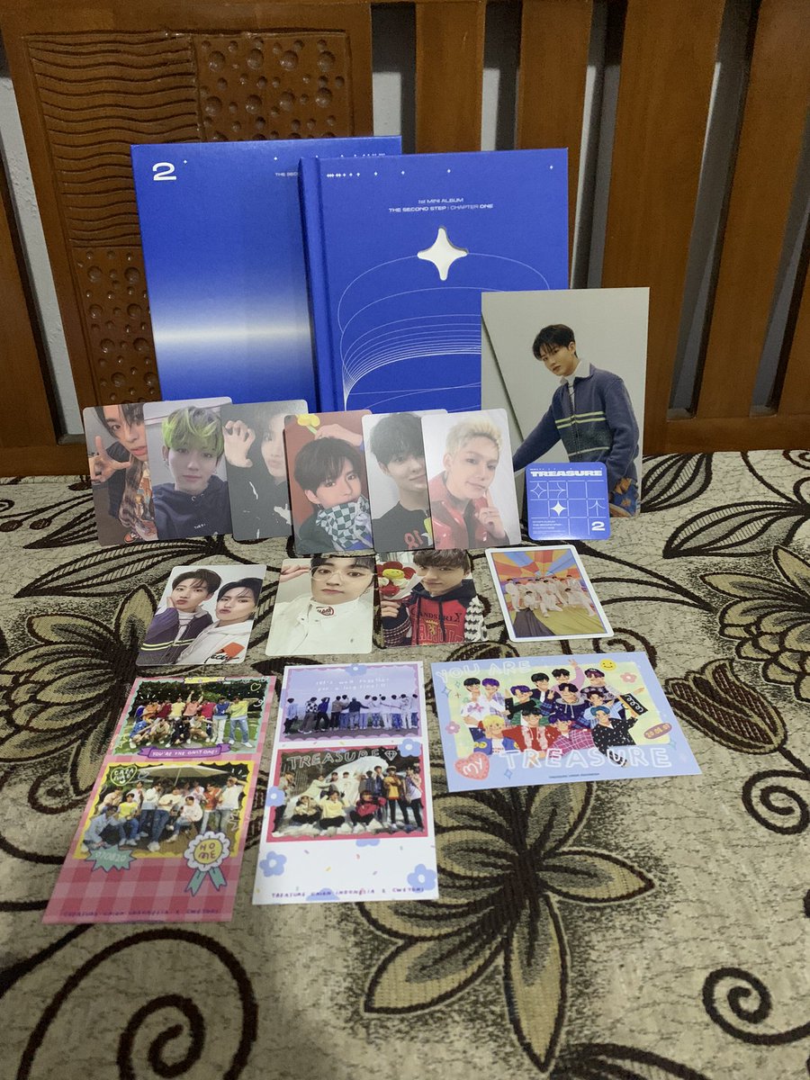 mayolinyow's tweet photo. Terima kasih @TUIPROJECTS album @treasuremembers applewood sudah sampai 🥰 https://t.co/0aFdbxL7Bs