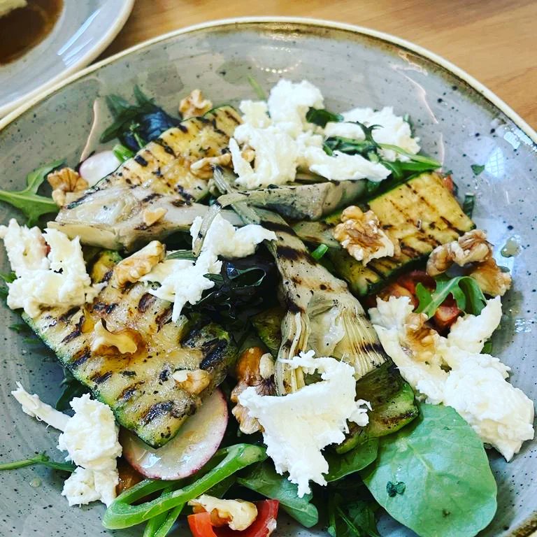 Stunning new Spring menu launched today with some amazing new additions to tempt you down to the clubhouse!!