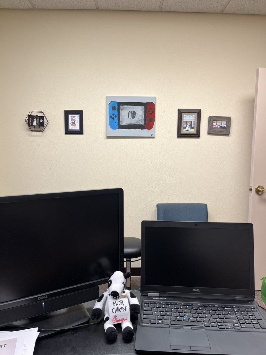 Triplestudly's tweet photo. Found a nice spot for my new piece of rugged retro art! @NintendoAmerica 

#RuggedRetro #NintendoSwitch #Art #Rugged #Painting #chickfilacow #chickfila https://t.co/0Er08f8MHL