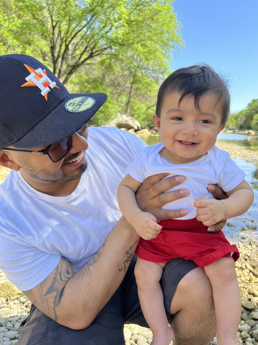 lareynadelranch's tweet photo. Obsessed with our son. 🥰 https://t.co/fB1s08wMC1