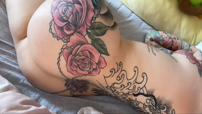 Back and butt progress 🥵 https://t.co/434fNhhgC3
