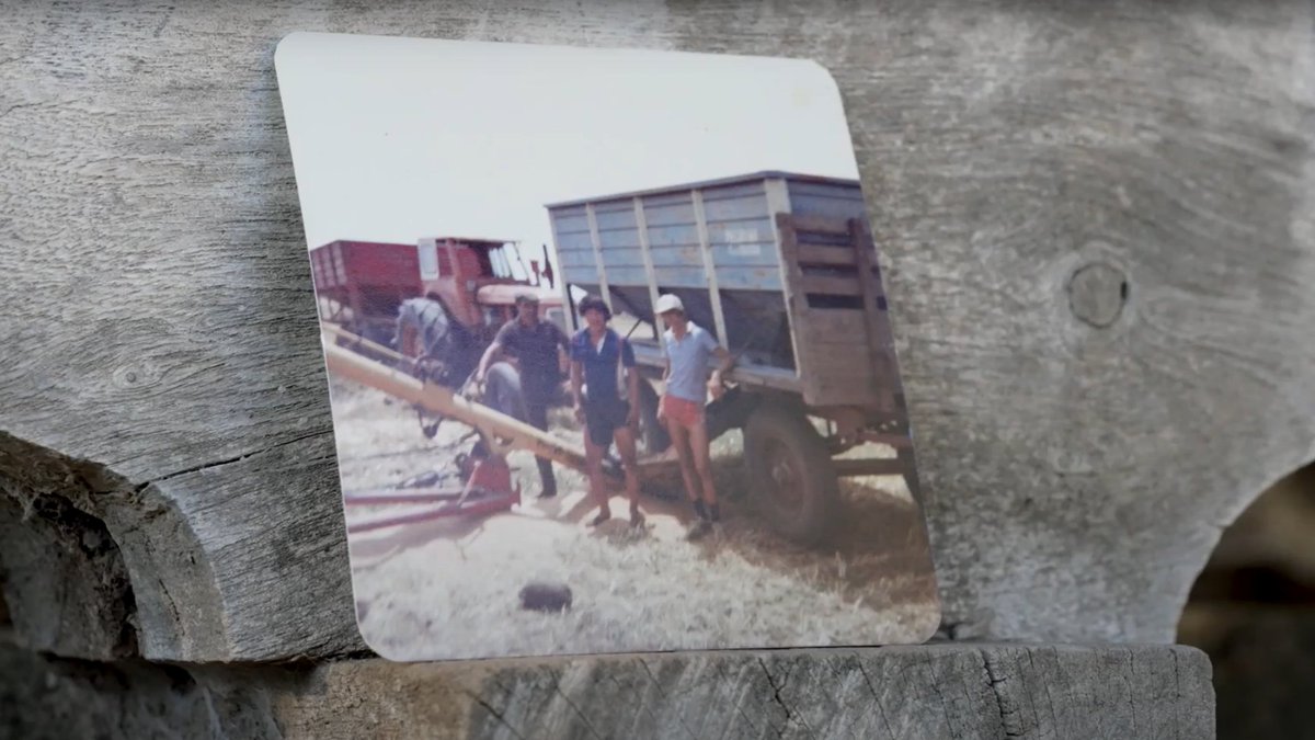 Tranqueras_'s tweet photo. "Mi abuelo vino de #Italia y como #herrero fabricaban los carros", cuenta Sergio sobre la historia de su familia. 

Además, comentó que en ese entonces se empezó a cultivar el #maní y con una desgranadora de maní fabricó una #descascaradora de maní. https://t.co/i3kcsb9mH3