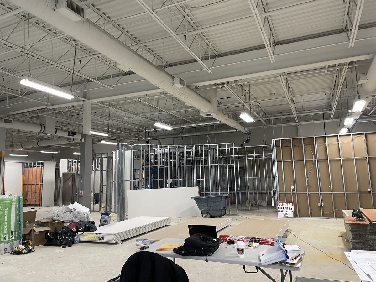 A lot can happen in just a short time! Our #Holly #Community #Library is really beginning to take shape 😍 The last photo in this collection is a reminder of what it looked like just a couple weeks ago!

Learn more: ow.ly/ScEZ50ICmbz

#HollyBranch #UnderConstruction #Barrie
