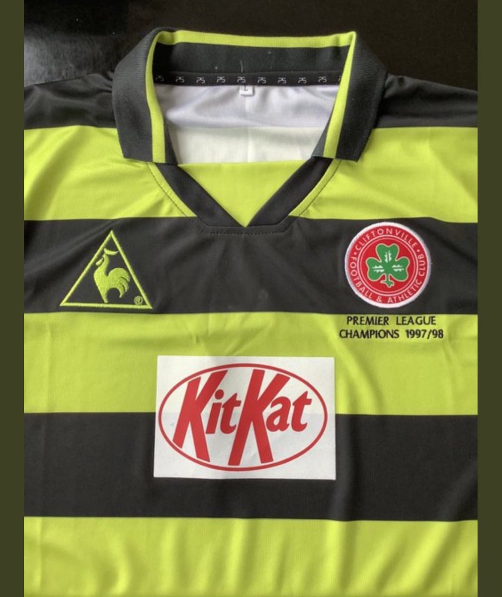 TheCVFCInsider's tweet photo. We are now taking orders and deposits for the retro tops! To place an order and secure your top please contact the page, we will stop taking orders on Friday the 15th so be fast to snap yours up. Once they are gone they won't be back 👀 🔴⚪️🔴⚪️ https://t.co/wIf9uKhehO
