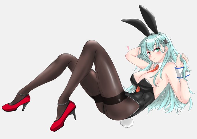 いいじゃんいいじゃん♪鈴谷のバニー、どぉ? 