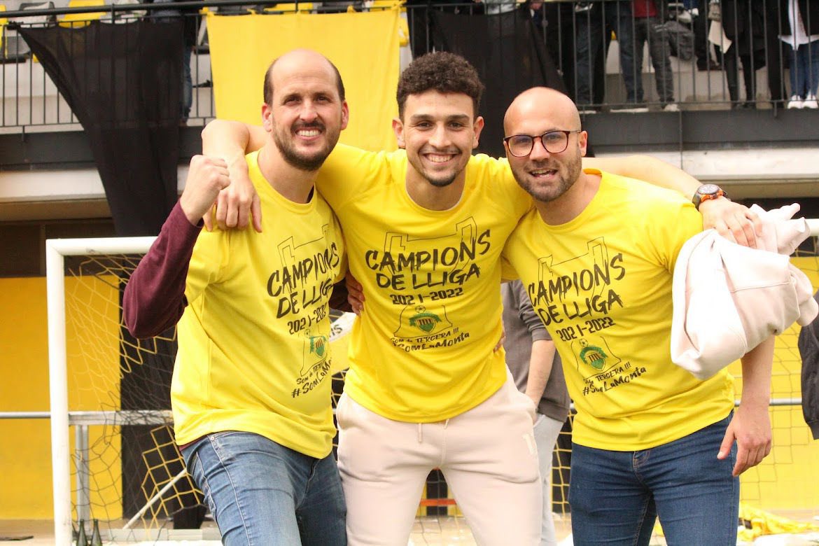 Ya un poco más relajado después de lo vivido ayer quiero dar las gracias tanto a <a href="/RaulPaje/">Raul Paje</a> como <a href="/ToniPrezToran/">ToniPérezToran</a>  y <a href="/Pedro9garcia/">Pedro Garcia Delgado</a> por la oportunidad que me dieron en un momento tan complicado de estar en un club como la <a href="/Montanyesa1927/">CF Montañesa</a>. Gracias ⚽️, somos de 3A! Vamos a por más!💛🖤