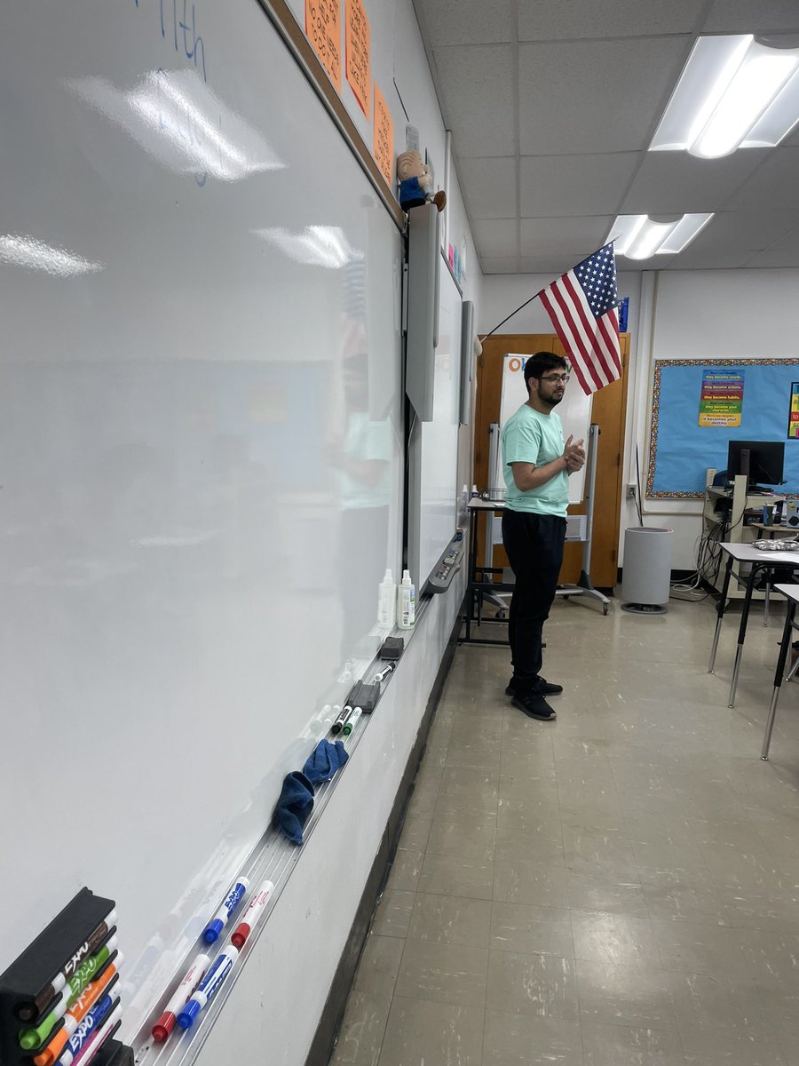 pthsHOPE's tweet photo. And a thank you to our fabulous moderators as well! Thank you for volunteering your time to help educate our younger panthers! #pthspantherpride 💙💛 https://t.co/8yGi1cCbIK