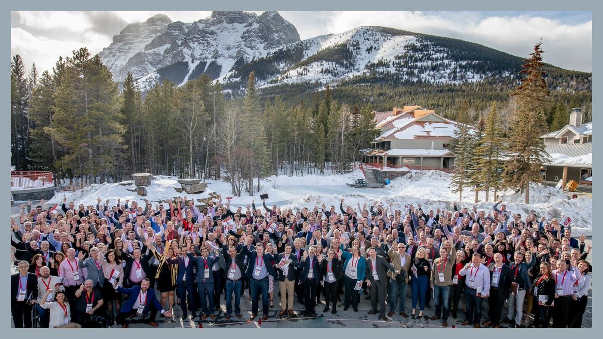 BExSummit's tweet photo. Day 2 of the 2022 BEx Summit starts right now! We've got a fun day jam packed with informative keynotes, interactive breakout sessions, and entertainment of course! #BExSummit2022 #BExSummit
Find the conference schedule here: https://t.co/06qZGMrpJB https://t.co/W1j6jiM8ji