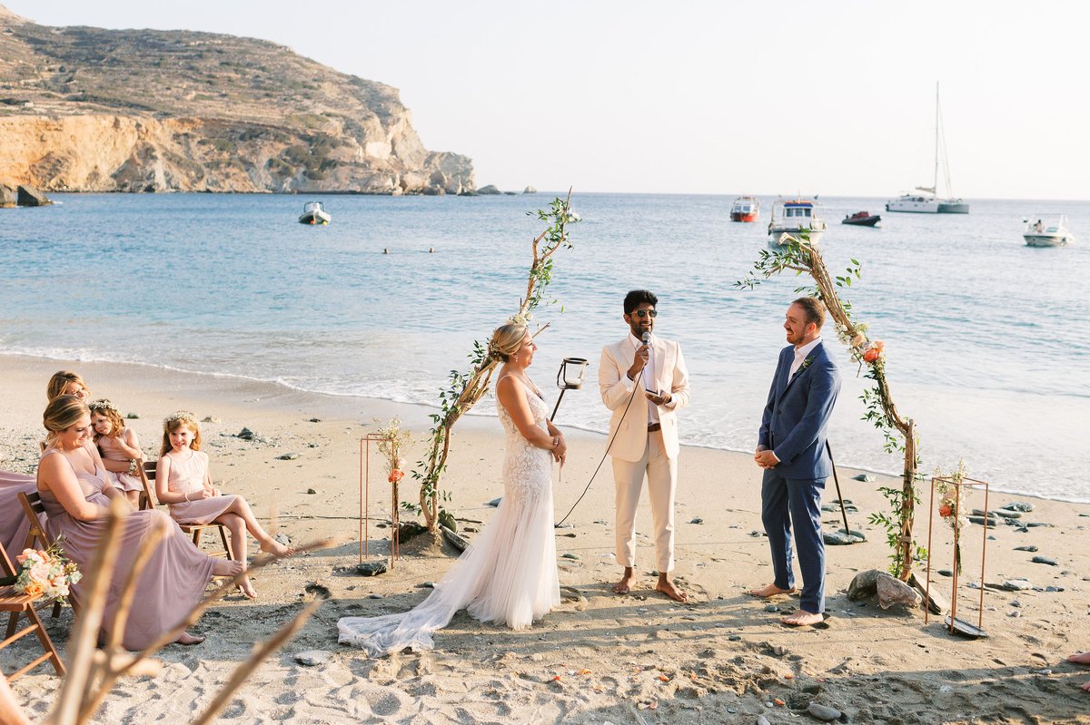StorytellingWed's tweet photo. Romantic September Wedding By Τhe Sea #microwedding #destinationwedding #destinationweddingingreece #greecewedding #greecebride #minimalwedding #cycladic #weddingdesign #weddingceremony #weddingceremonyideas #ceremony #brideandgroom #bride #bridetobe #groom #weddingday https://t.co/IMTmZwVVQm