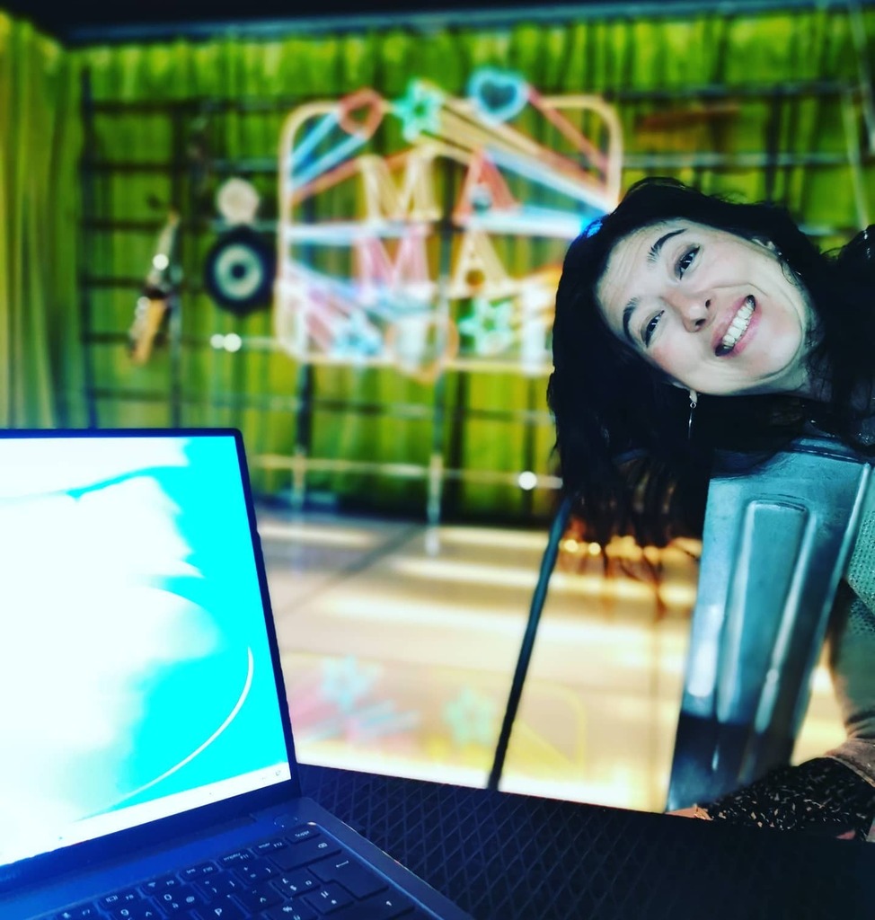 Une bonne réunion qui se termine par un photobomb de qualité 🤓 instagr.am/p/CcNkMl7qimQ/