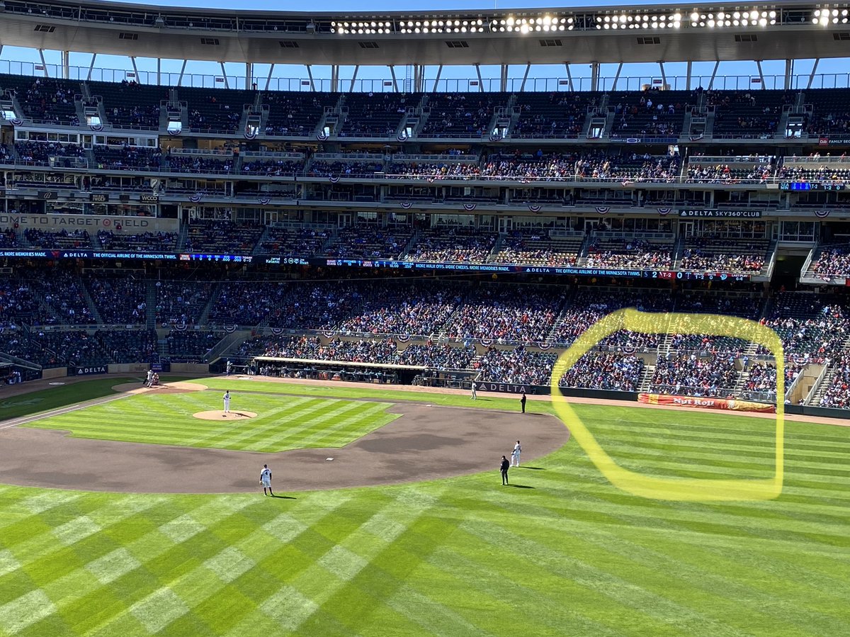 mngopher21's tweet photo. @BrianBeckner @ezeddaly Are you guys Twins fans now? #NutRoll https://t.co/gn00tlXIjH