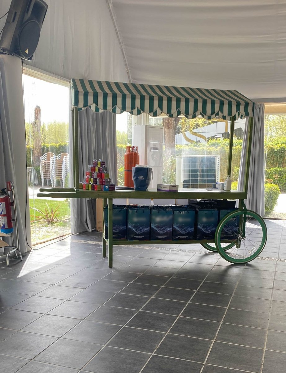 SmartyEventos's tweet image. Hace unos días organizamos un evento global para una empresa de servicios de automoción. Audiovisuales, traducción, catering, etc. Podemos ayudarte a ti también a organizar tu evento con todo lo que necesites para la jornada.  

Más info en nuestra web: smartyeventos.es/eventos-conven…