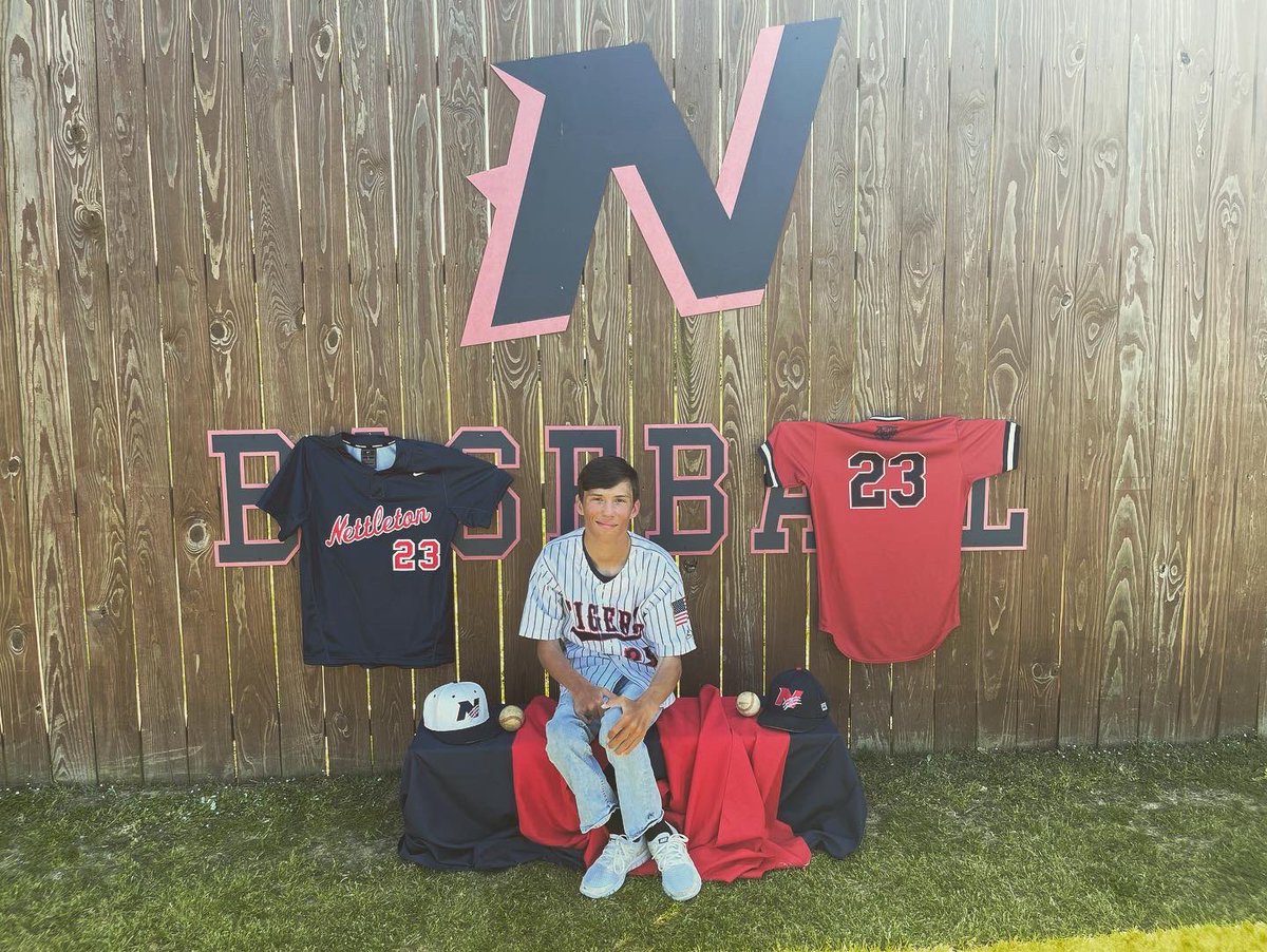 …👀🎓⚾️.