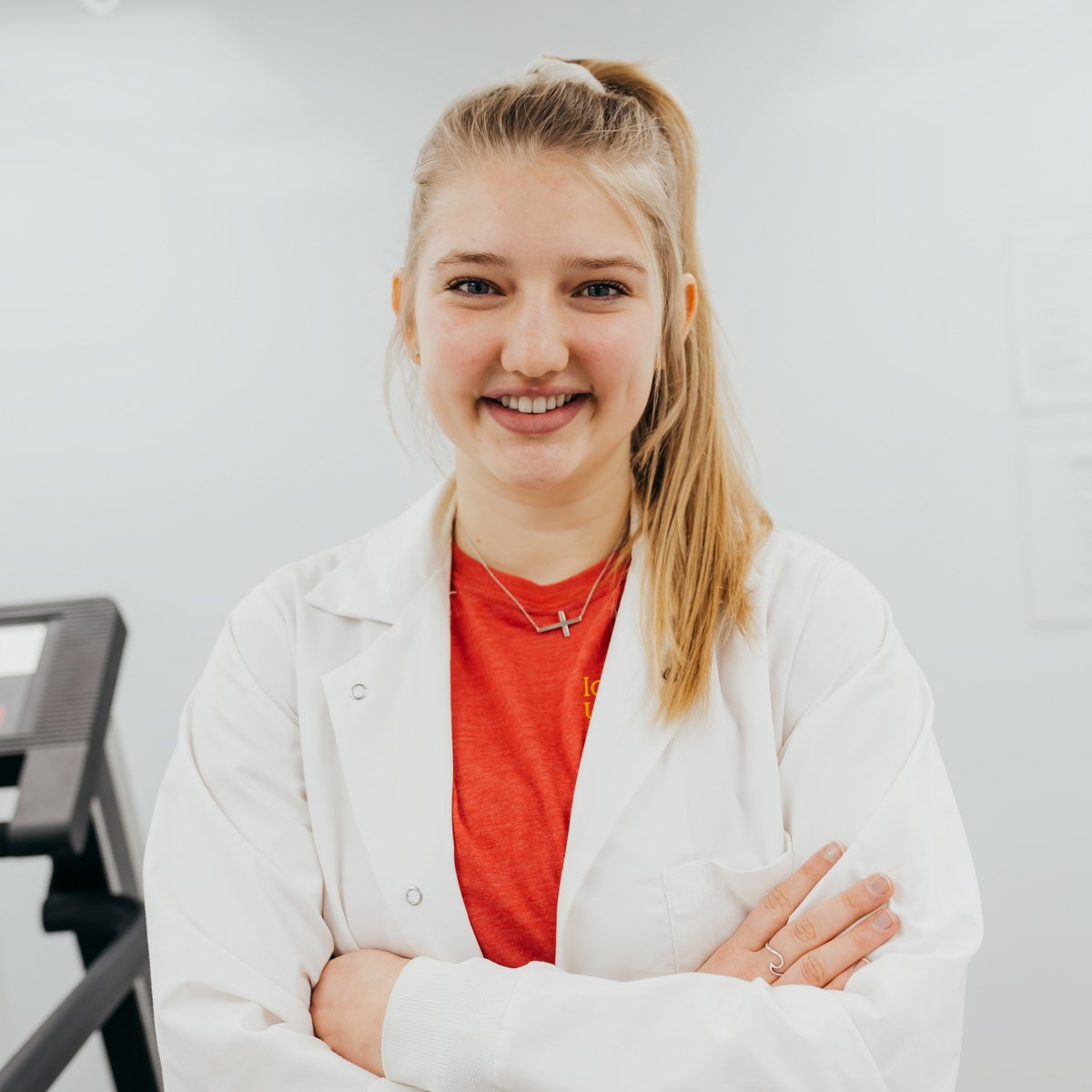 WellEx_Lab's tweet photo. #MeetTheLabMonday Salutations Sarah!

Sarah Petersen is studying Kinesiology, specifically the pre-Human Medicine track. She is currently assisting with the PACE and RET studies! https://t.co/WpOD5mPME1