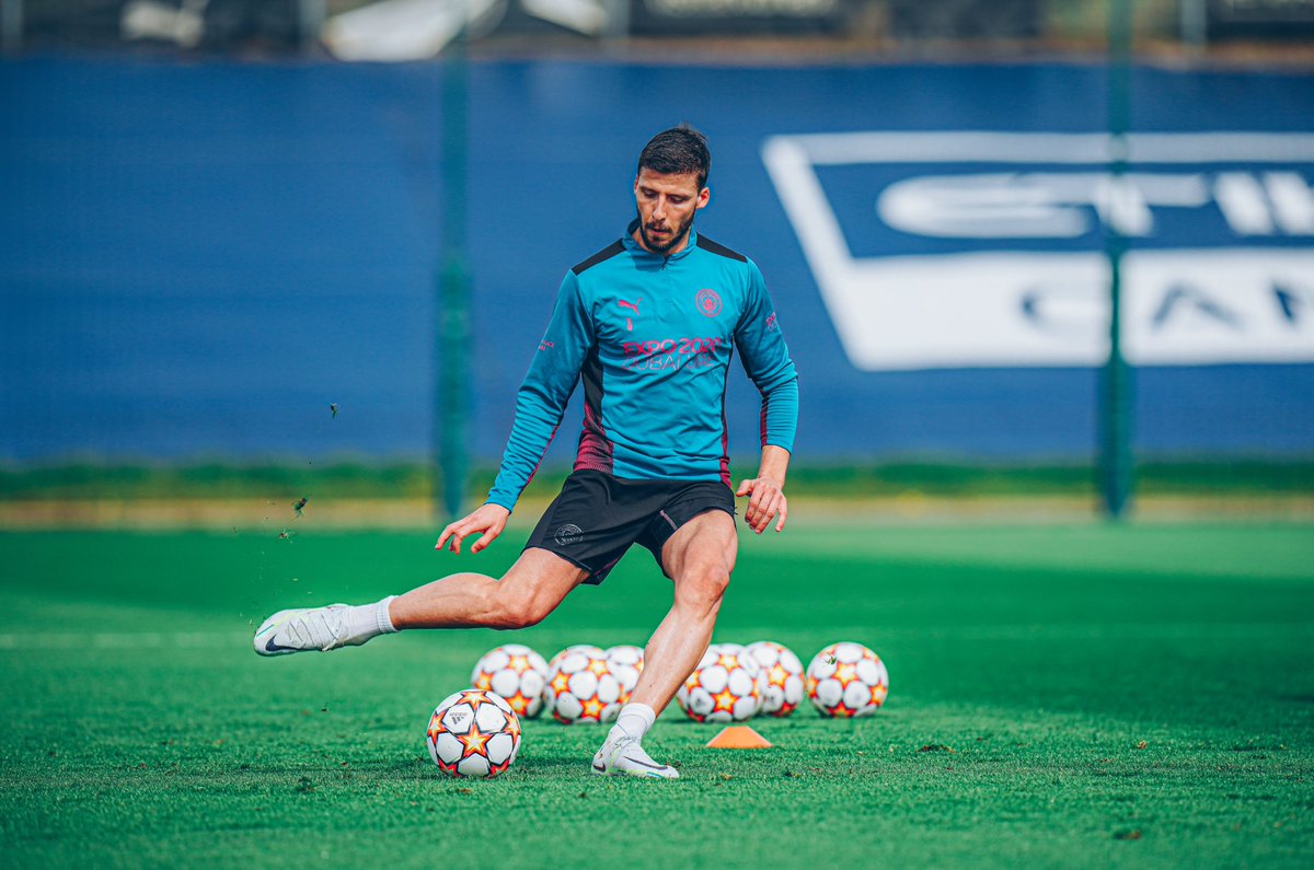 ManCity's tweet photo. 𝐑𝐮𝐛𝐞𝐧 𝐑𝐞𝐭𝐮𝐫𝐧𝐬! 💥🤩

#ManCity https://t.co/Jep48wFhZy