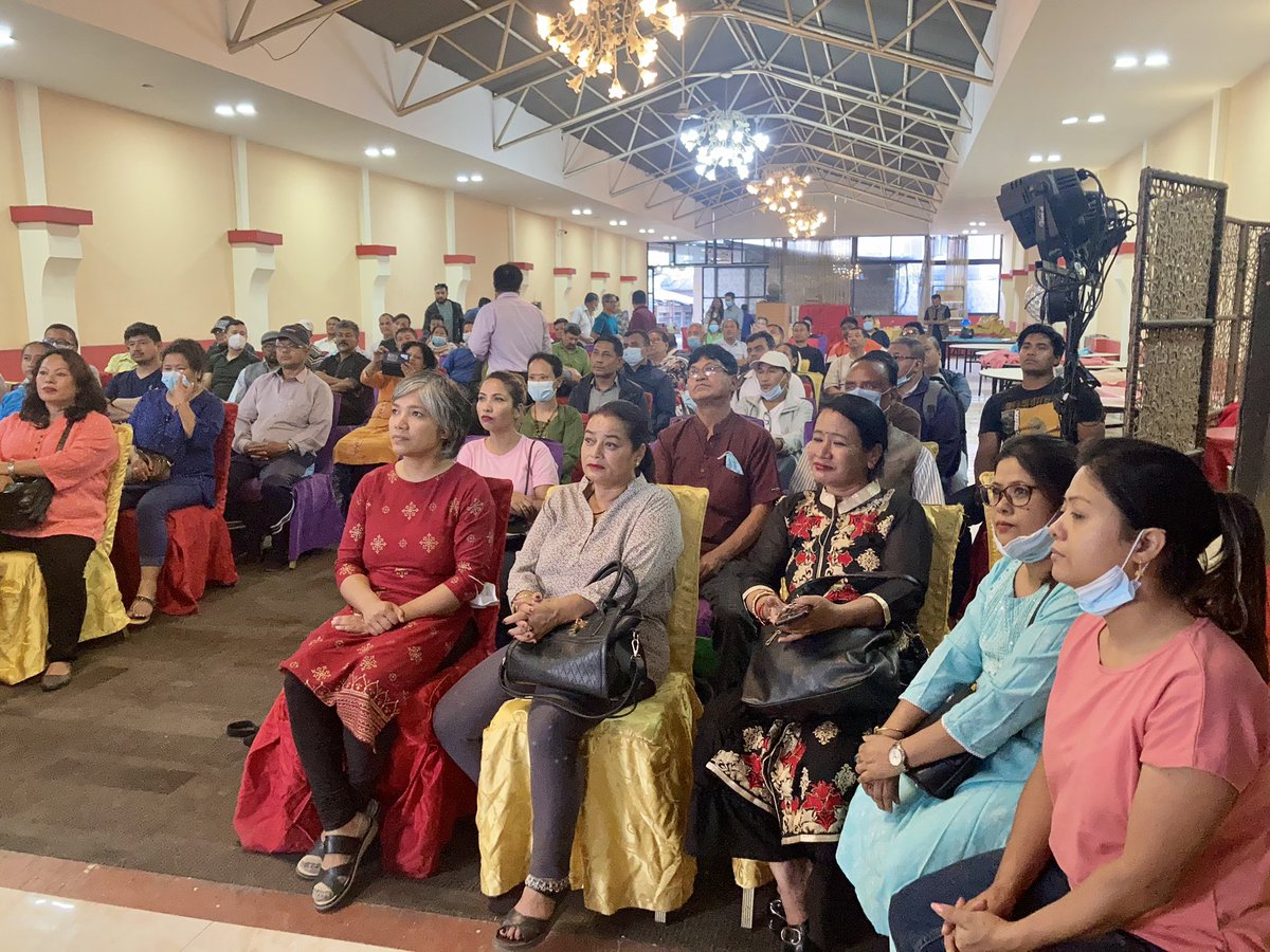 manushiyb's tweet photo. काठमाडौं महानगरपालिका अन्तर्गत @JSPNepal का ३२ वटै वडा समितिका पदाधिकारीहरूबीच आसन्न निर्वाचनको तयारी बैठक ! 
☂☂ 
#LocalElections2022 https://t.co/9X411AhPa3