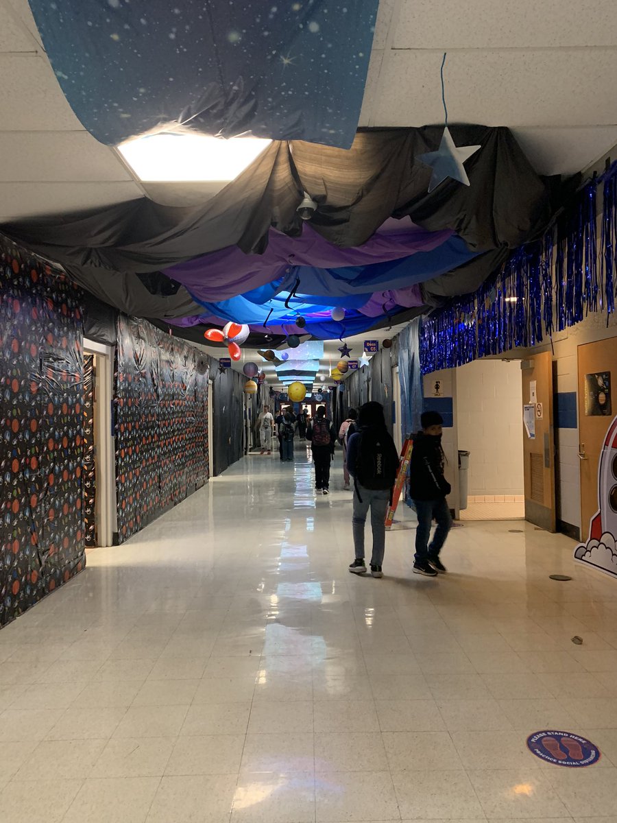 TweetDCS_SIS's tweet image. 5th graders are out of this world!!! Kicking off MAAP boot camp with a hallway transformation that is intergalactic!! #TeamDCS #MakingItMatter
